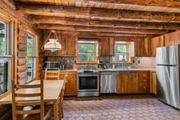 Creekfront Rustic Log Cabin