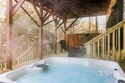 Lakefront House by Kalahari, Casino & Camelback.