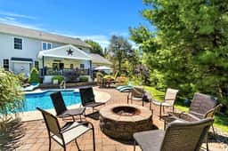 Incredible House with Private Heated Pool, Hot Tub